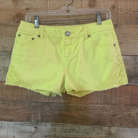 ‎Justice yellow embroidered shorts, size 18r - Picture 2 of 10